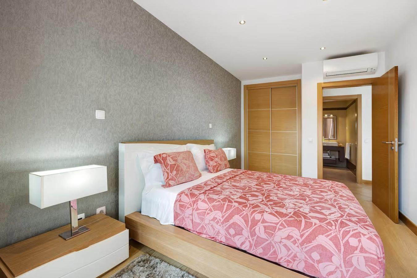 Tourismer Lagos Exterior photo